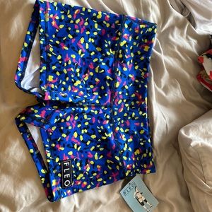 Size M confetti burst